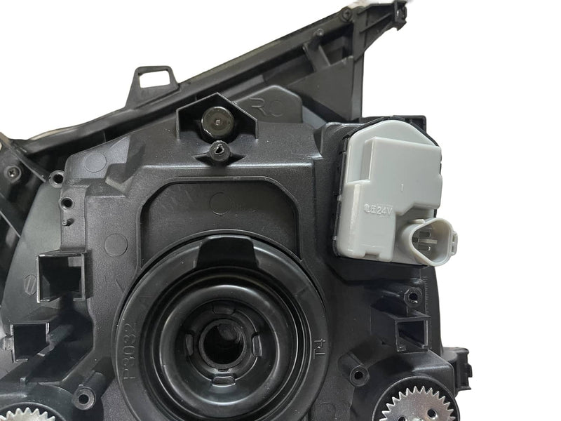 DURAFORCE Headlight Corner Light With Motor for Isuzu NPR NQR 2004 2007 for GMC W4500
