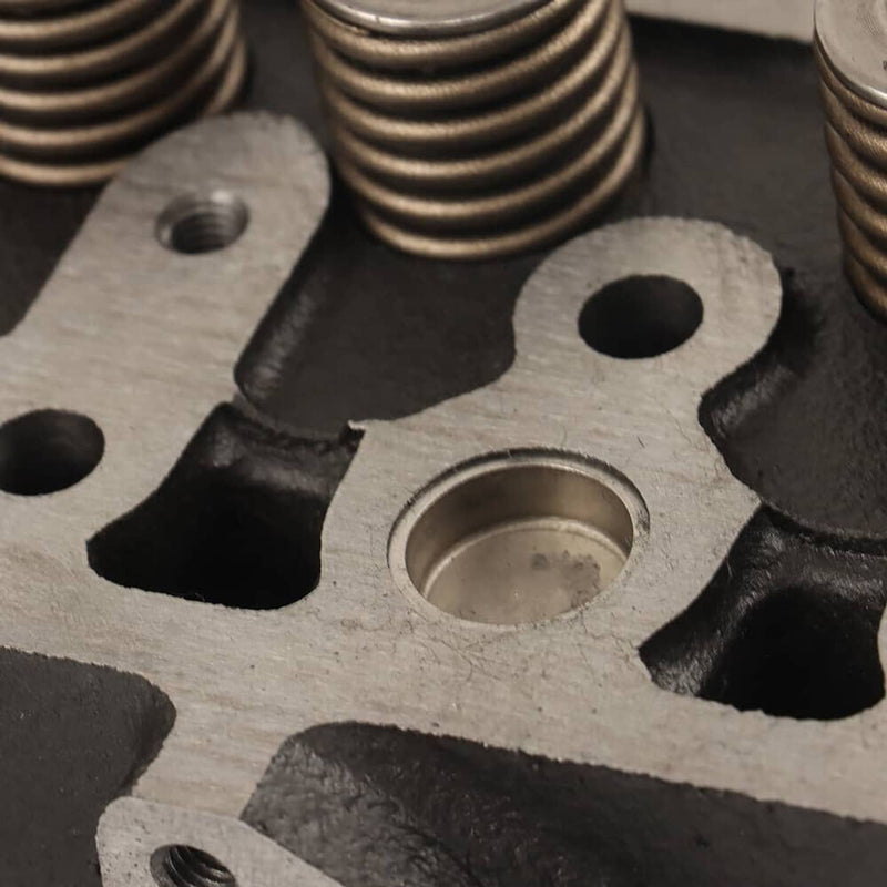 DURAFORCE D722 Complete Cylinder Head For Kubota Bobcat D722 Engine 16689-03049