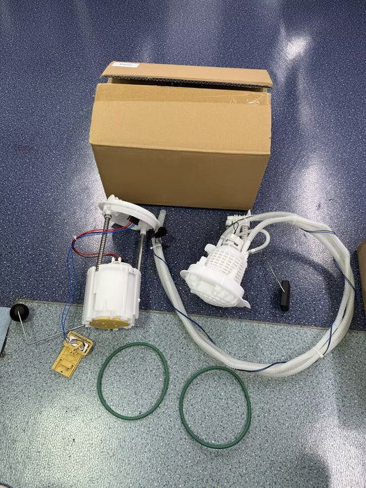 DURAFORCE Fuel Pump Left+Right For 05-15 Chrysler Dodge Charger Challenger 5136023 5136022