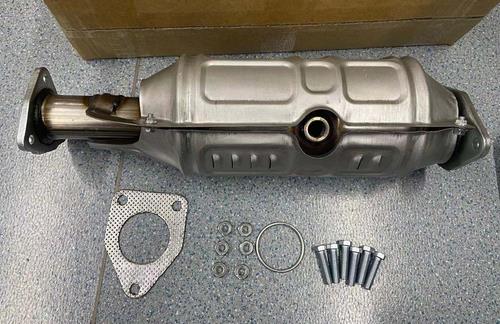 DURAFORCE Catalytic Converter w/ Downstream O2 Sensor For 2003-2007 Honda Accord 2.4L