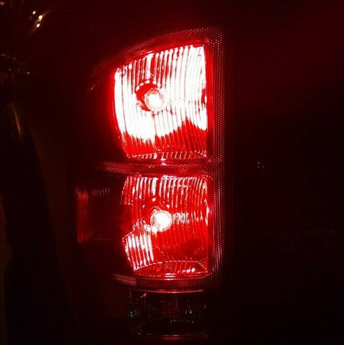 DOT Tail Lights Brake Lamps with Bulbs for Dodge Ram 1500 2500 3500 2002-2006