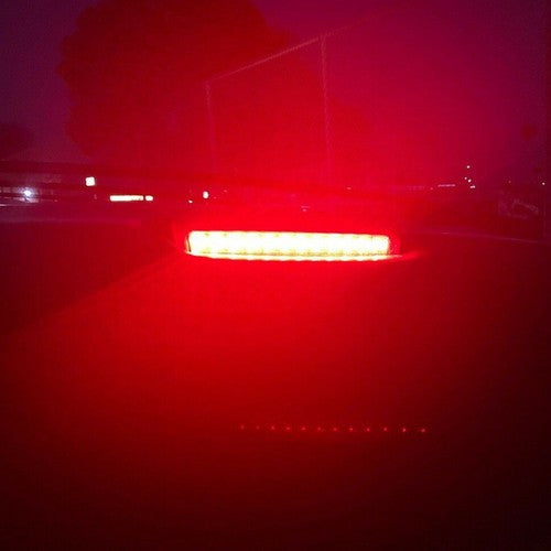 LED Third Brake Tail Light for Chevy Suburban Tahoe GMC Yukon 2000-2006 Red