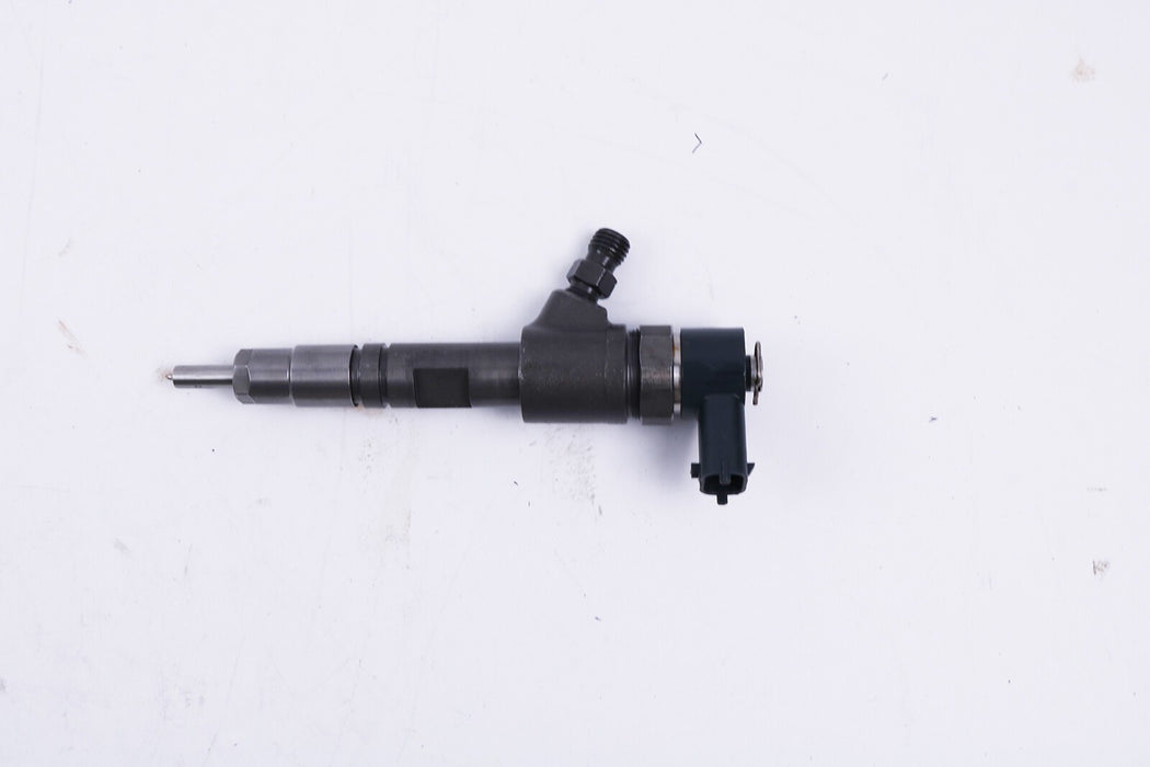 DURAFORCE New 0445110777 Fuel Injector 1J801-53052 for Kubota V1803 V2403 Engine