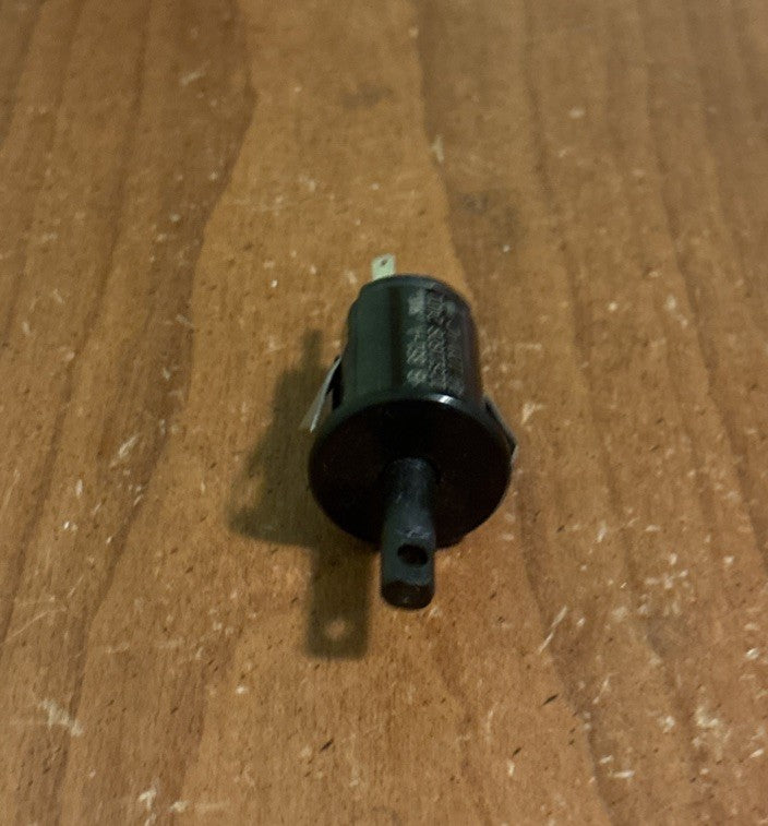 W11511828 W11620712 OEM Genuine Range Door Switch Assembly for Whirlpool